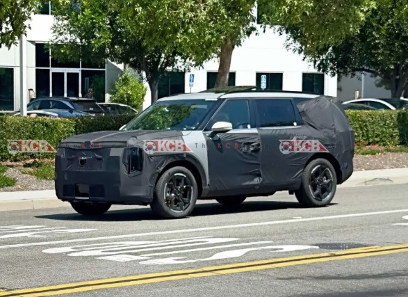 2025 Kia Telluride Preview: Refined Redesign, New Hybrid Powertrain ...